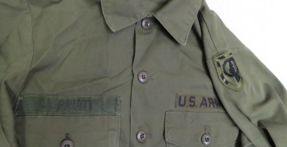 画像1: 米軍実物ARMYアメリカ古着ユーティリティシャツ長袖シャツ70'Sビンテージ14Hミリタリーシャツ緑系パッチ付ボックスシャツog507オールド 